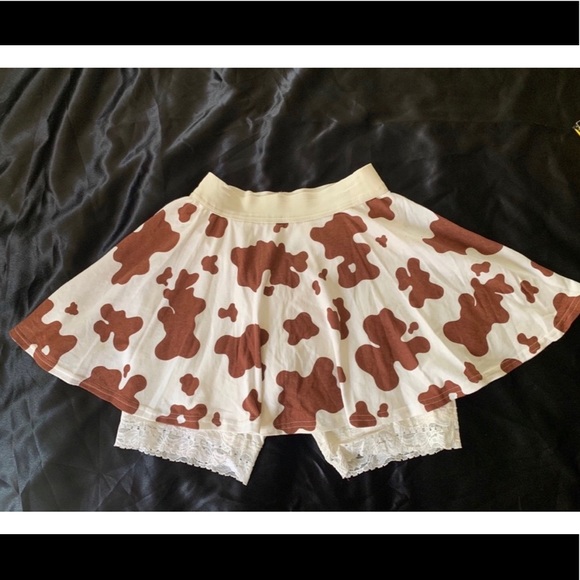 "Vintage"  RARE Animal print Skorts..... - Picture 1 of 4